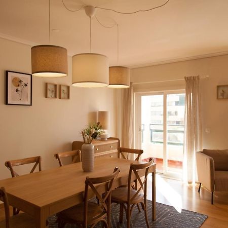 Flh Cascais Wooden Spacious Apartment Luaran gambar